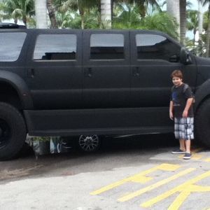 Meet your Posher, Moises